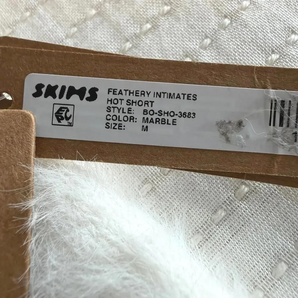 NWT SKIMS Feathery Intimates Hot Short Marble White Size M